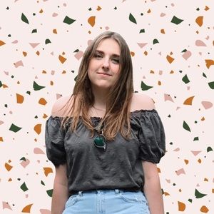 Meet your Posher, Claudia